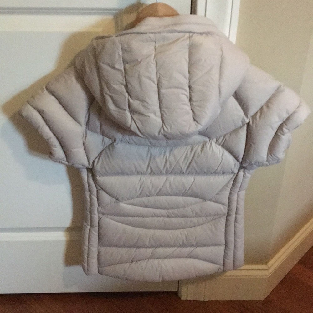 vest - Picture 2 of 3